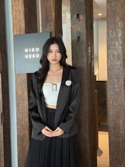 Alternative view of Lumiere Blazer in Black