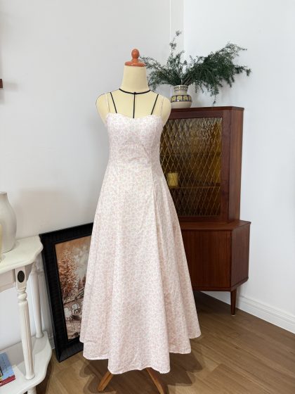 Vivi Maxi Dress in Flower Print - Image 5